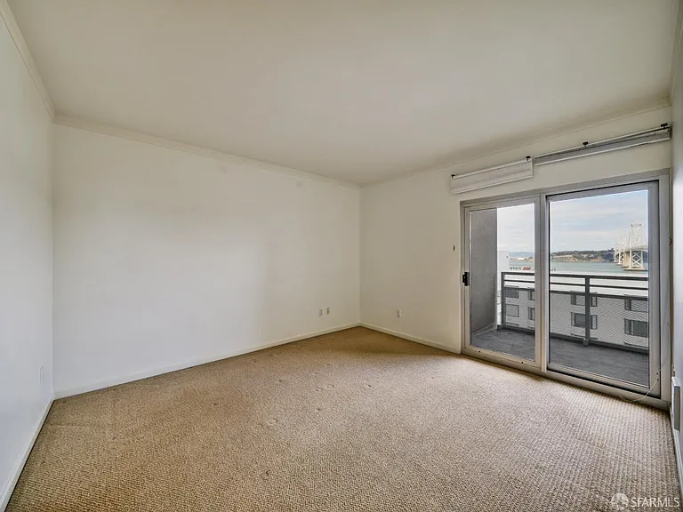 400 Beale St #1707 — Photo 14