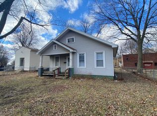 1105 N 5th St, Springfield, IL 62702