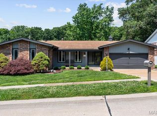 8839 Forest Heights Dr, Saint Louis, MO 63123