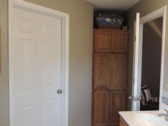 5th image of 7932 Golf Meadows Dr SE