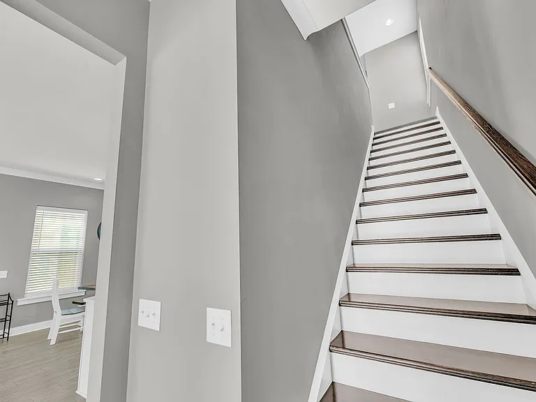 1658 Indy Dr — Photo 25