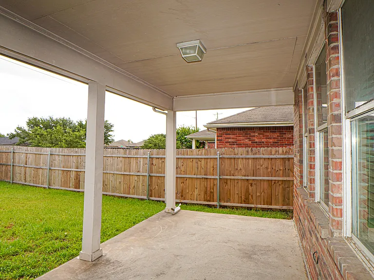 106 Starlight Dr — Photo 22