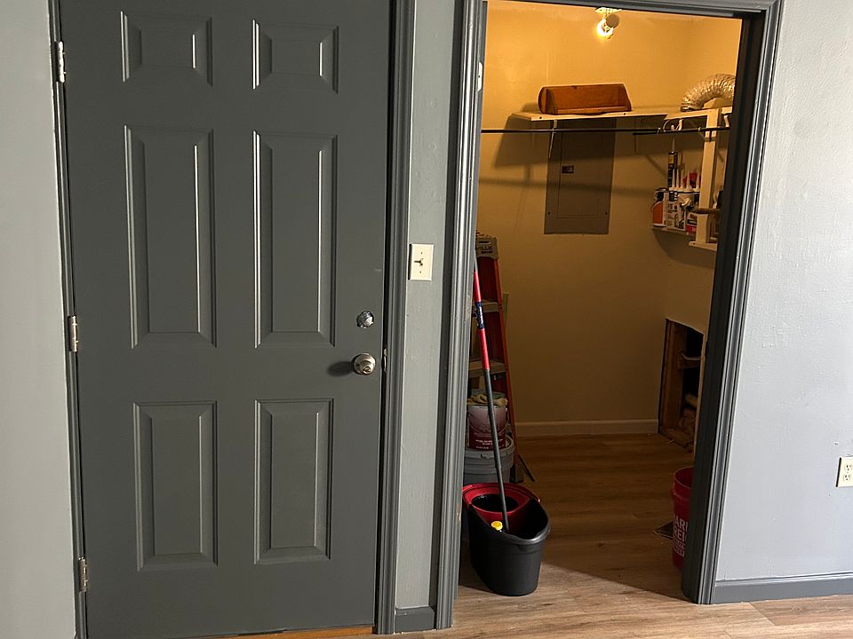 1st image of 670 S Main St #2