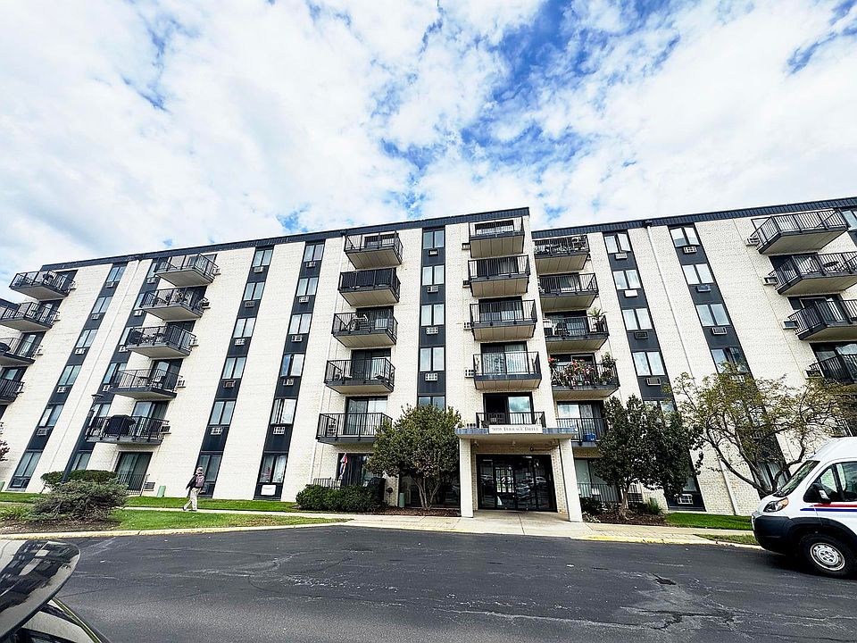 1st image of 9098 W Terrace Dr APT 4K