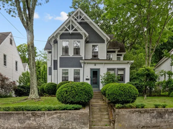 40 Cross St, Franklin, MA 02038