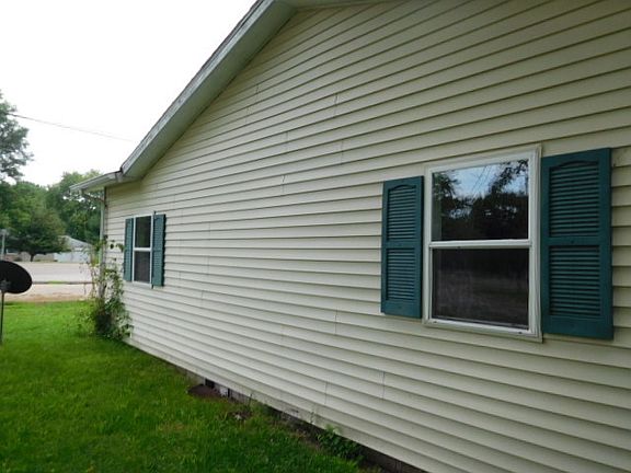 2nd image of 1217 E South St