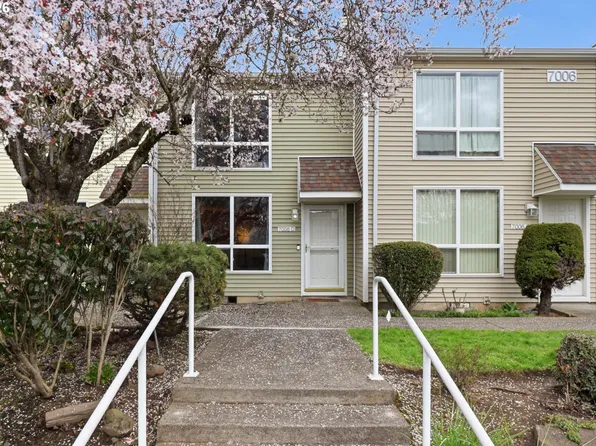 7006 NE 43rd St APT D, Vancouver, WA 98661