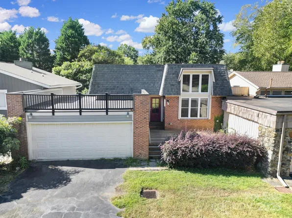 4005 Woodfox Dr, Charlotte, NC 28277