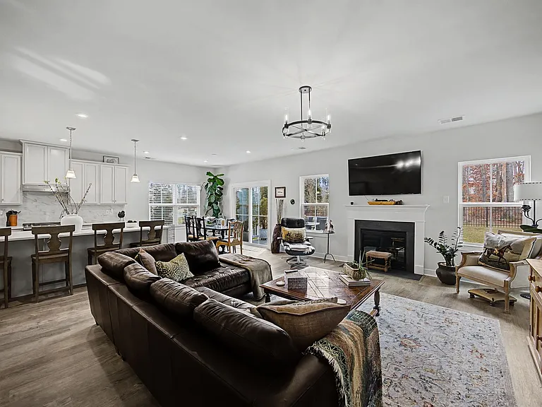 18307 Sagamore Dr — Photo 16