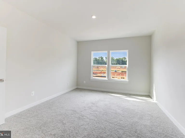 46270 Mount Allen Ter #202 — Photo 9
