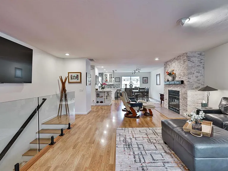 850 C Ave #4 — Photo 5