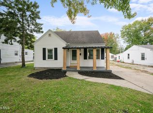 407 N Grove St, Walbridge, OH 43465