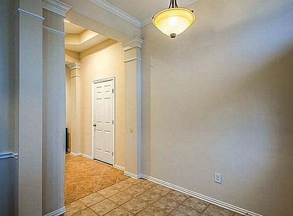 3rd image of 2462 Loch Haven Ct
