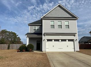 137 Magwood Dr, Raeford, NC 28376
