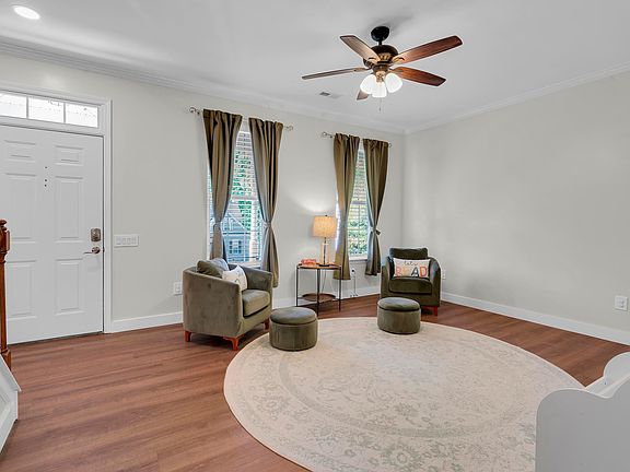 4th image of 243 Lauren Hope Ln