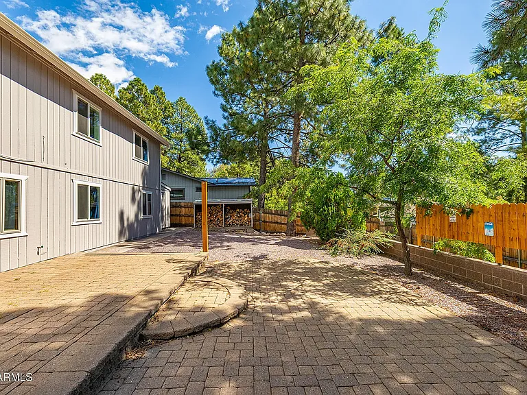 1535 E Appalachian Rd — Photo 29
