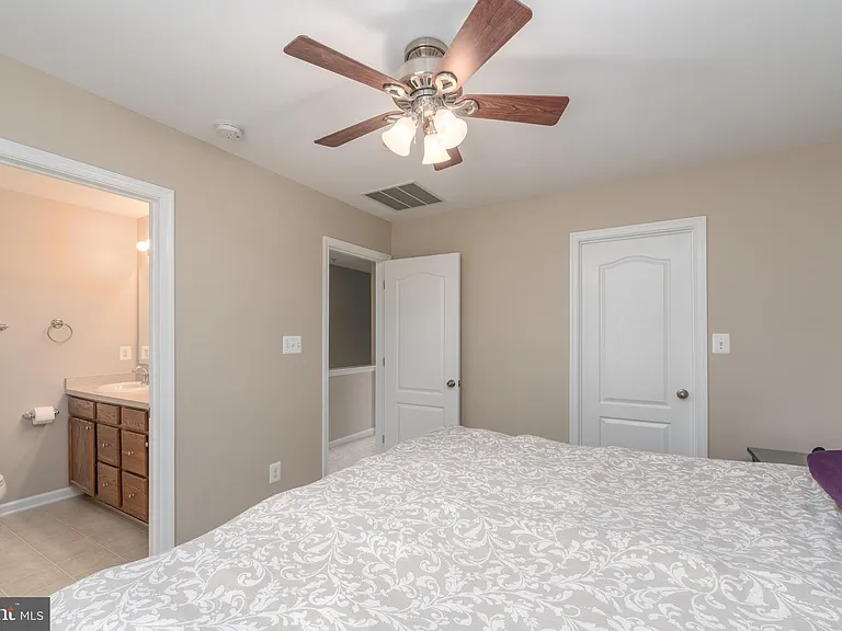 7716 Timbercross Ln — Photo 16