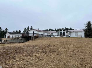 20663 Hibma Rd, Tustin, MI 49688