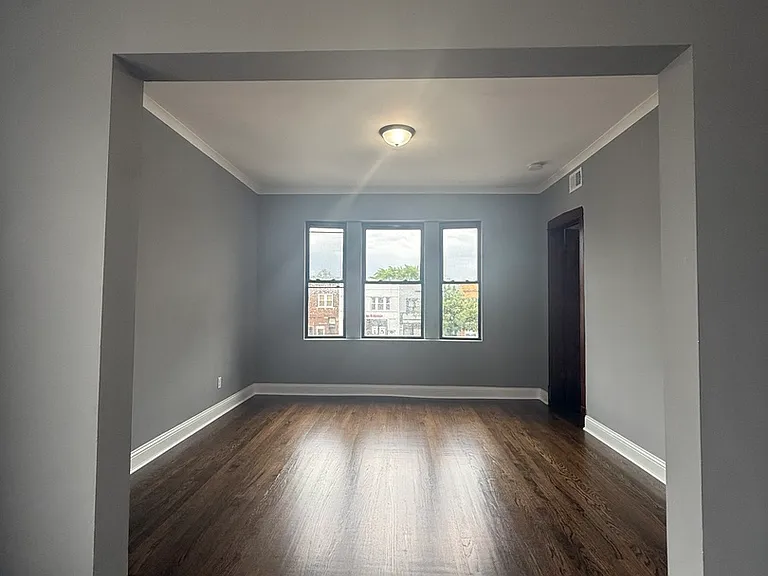 5714 W Cermak Rd #2E — Photo 2