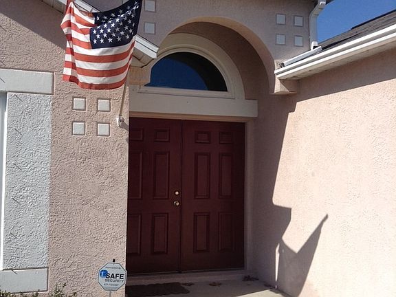 2nd image of 6221 Gondola Dr