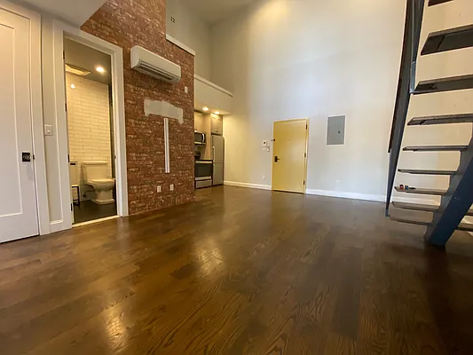 Rented by Yup Realty LLC | media 22