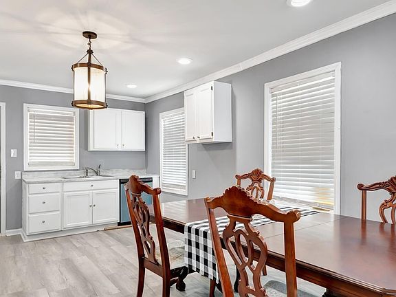 2nd image of 1325 18th Way SW