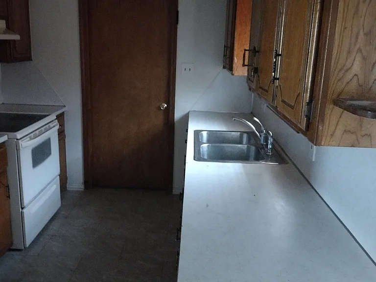 4203 SW Summit Ave — Photo 14