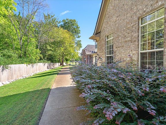 3rd image of 3093 Goforth Way