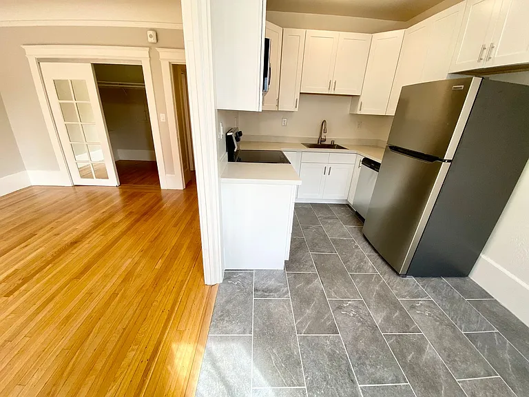 1888 Golden Gate Ave #14 — Photo 6