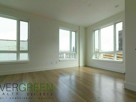 4th image of 551 Midwood St #2C