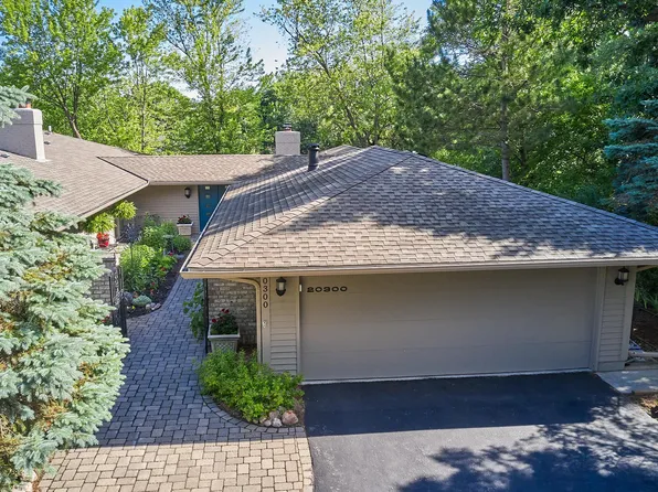 20300 Knightsbridge Rd, Shorewood, MN 55331