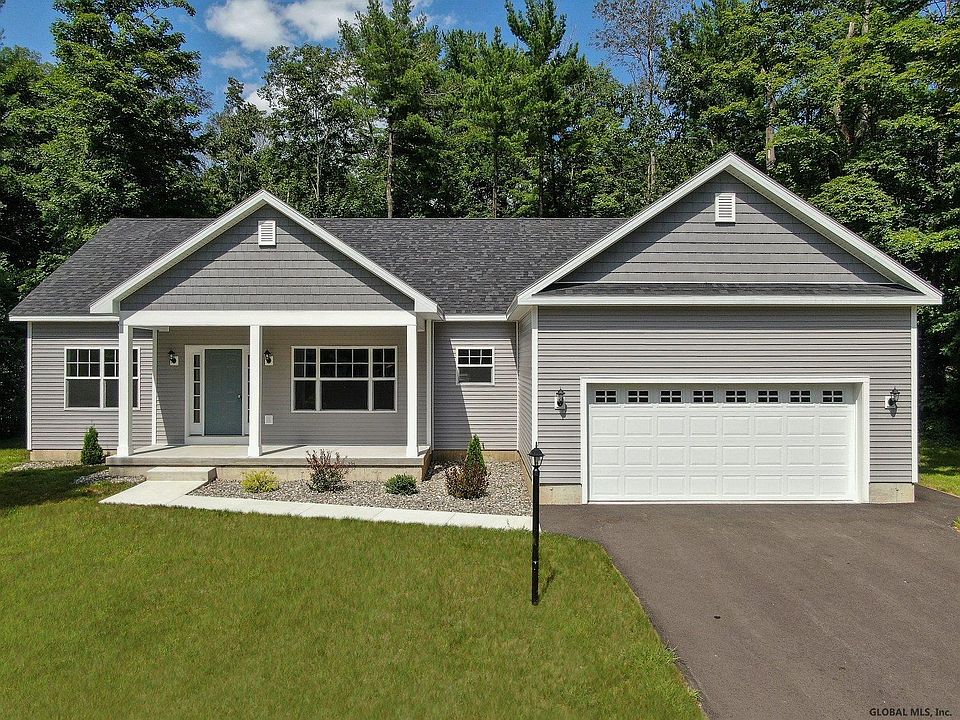 1st image of 4 Waverly Pl