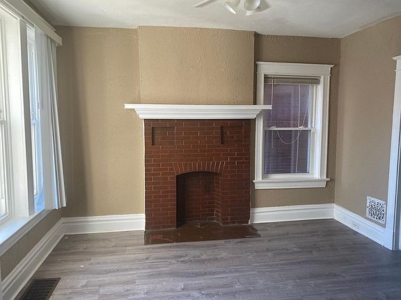 3rd image of 3147 Arsenal St