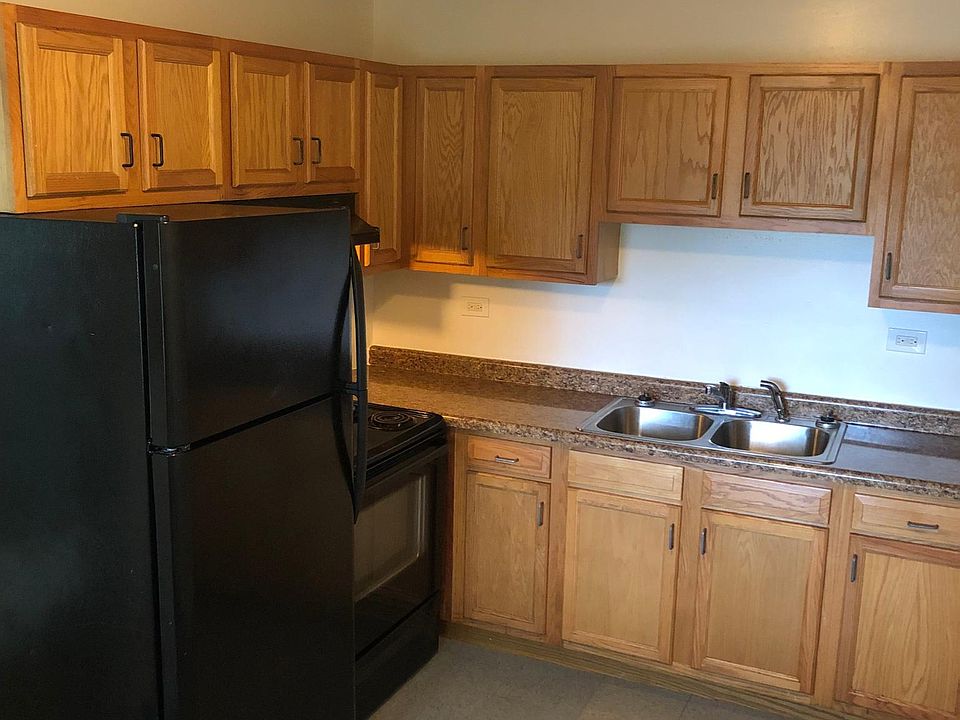 2nd image of 2111 N Elmwood Ave APT 6B