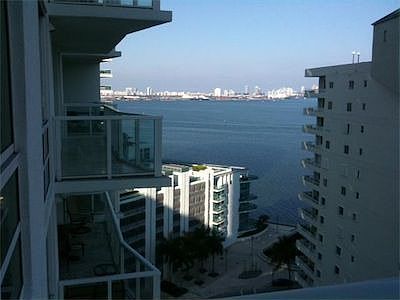 1st image of 218 SE 14th St APT 1505