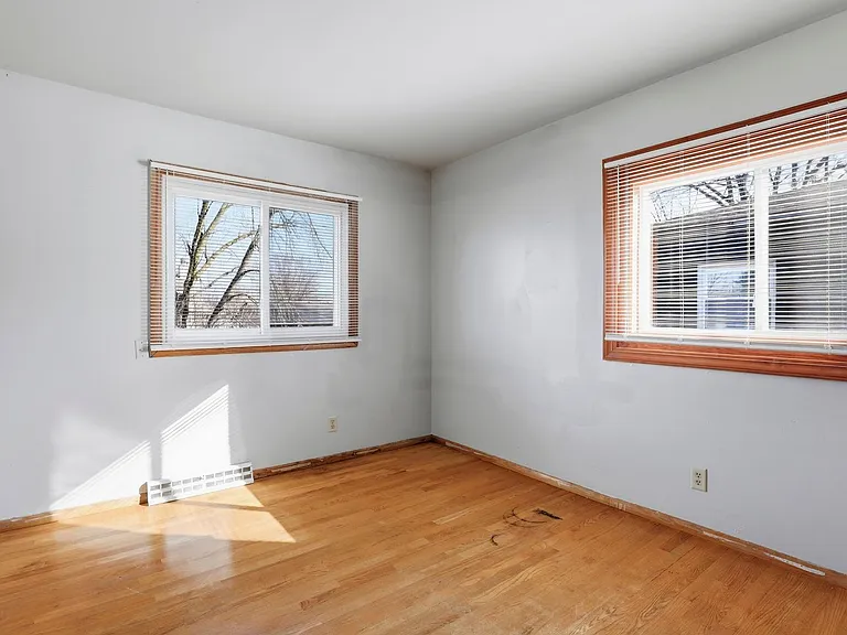 846 Greenwood Ct — Photo 14