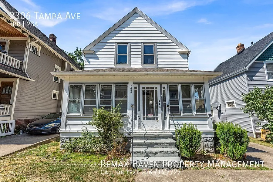 2306 Tampa Ave photo 1