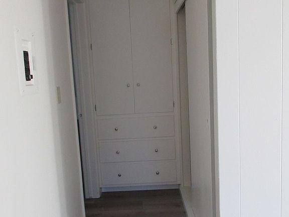 3rd image of 2130 De La Vina St APT 7