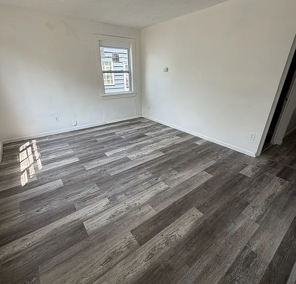 16317 Clearview Ave — Photo 5