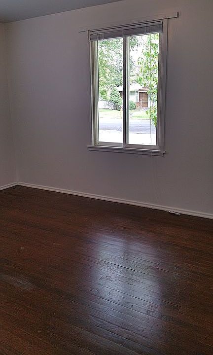 1st image of 703 S Whitman St