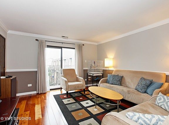 3rd image of 1406 S Fairfield Ave APT 59C
