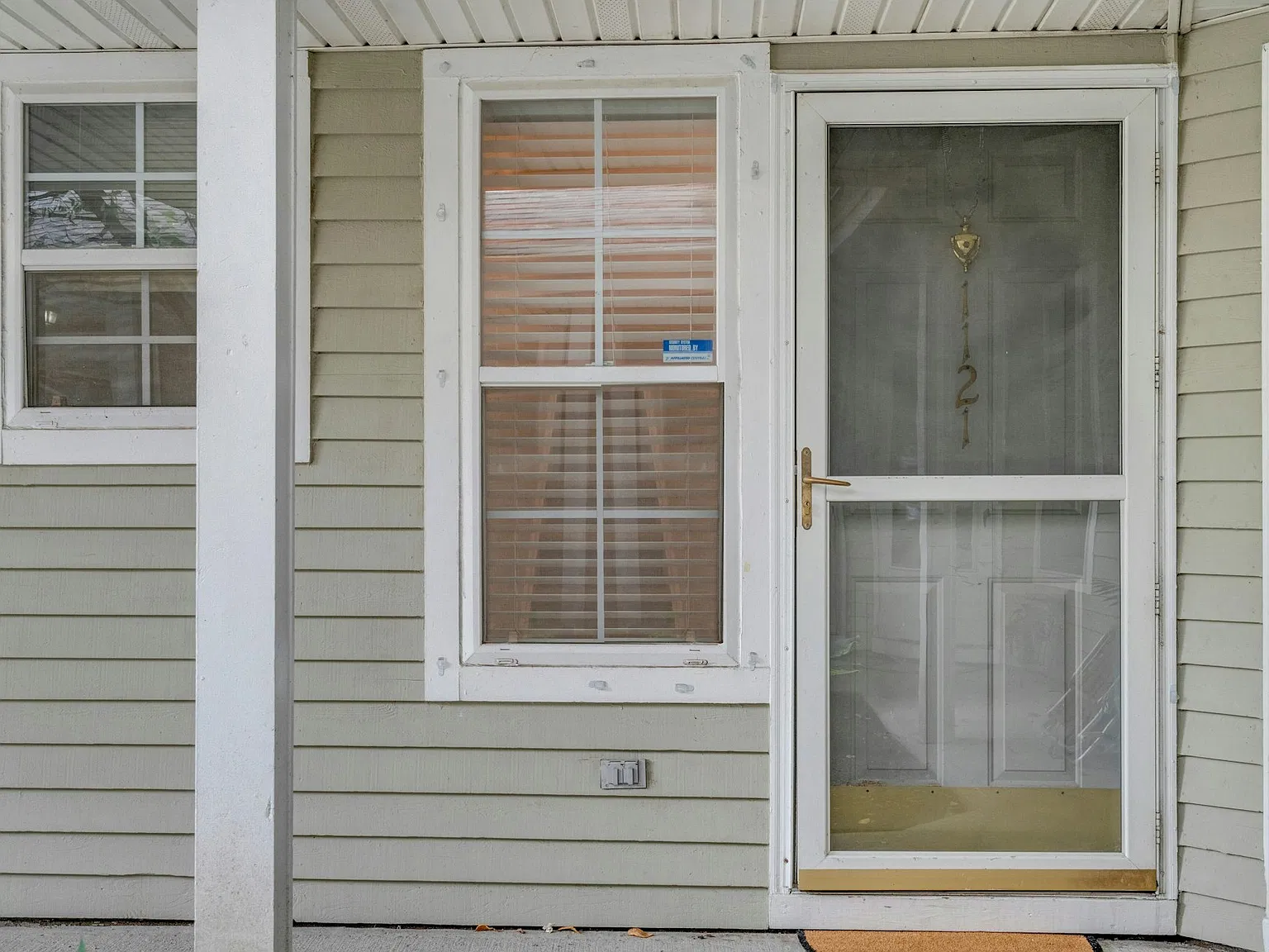 3 bed, 1636 sqft, $3,800 — Photo 2