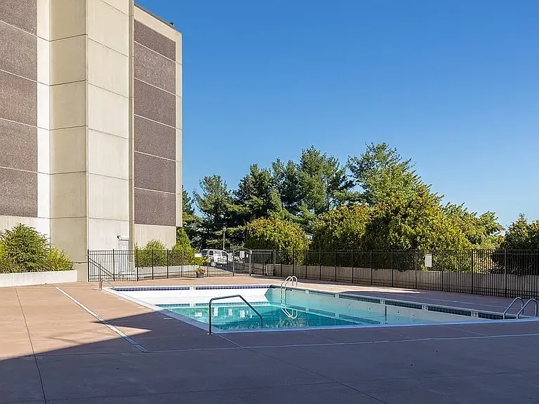 1500 Worcester Rd #611 — Photo 14