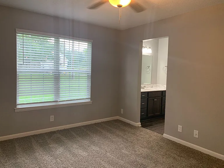 271 White Oak Rd — Photo 10