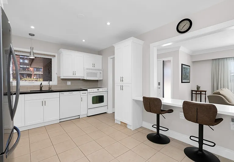 10 Duckworth St — Photo 8