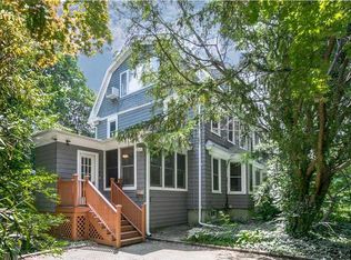 137 Carpenter Ave, Sea Cliff, NY 11579