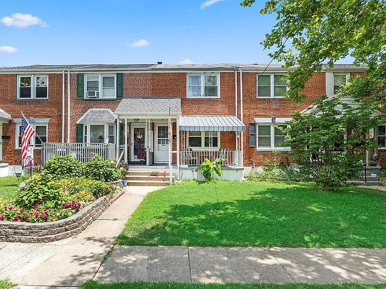 258 Birch Ave — Photo 9