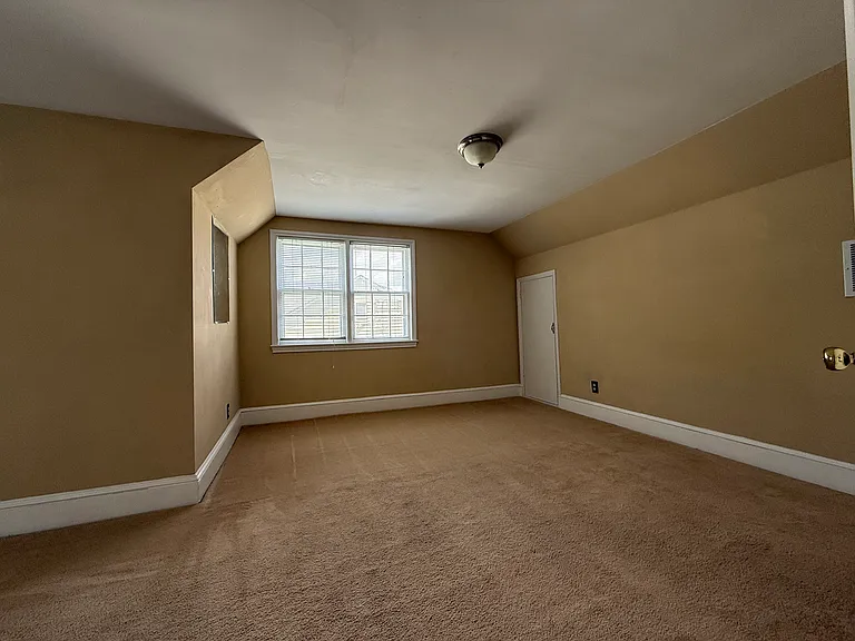 912 Madison Ave — Photo 33