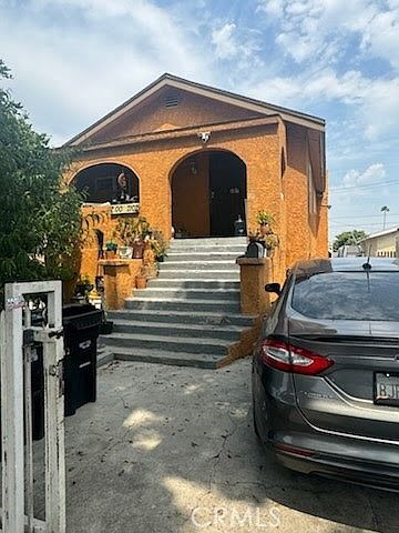 1st image of 7102 Estrella Ave