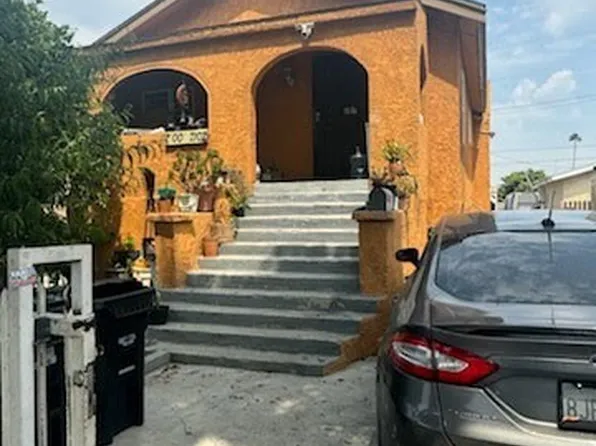 7102 Estrella Ave, Los Angeles, CA 90044